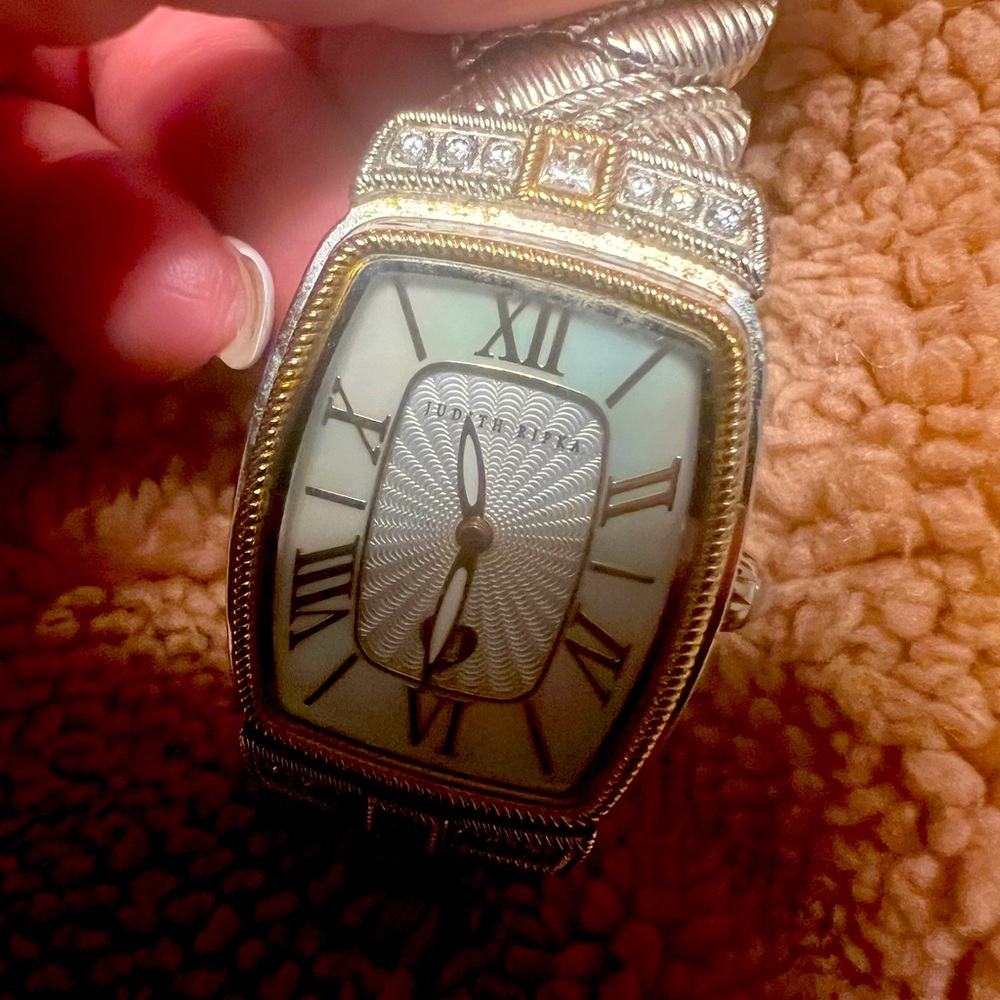 Judah, Rifka, iridescent, watch